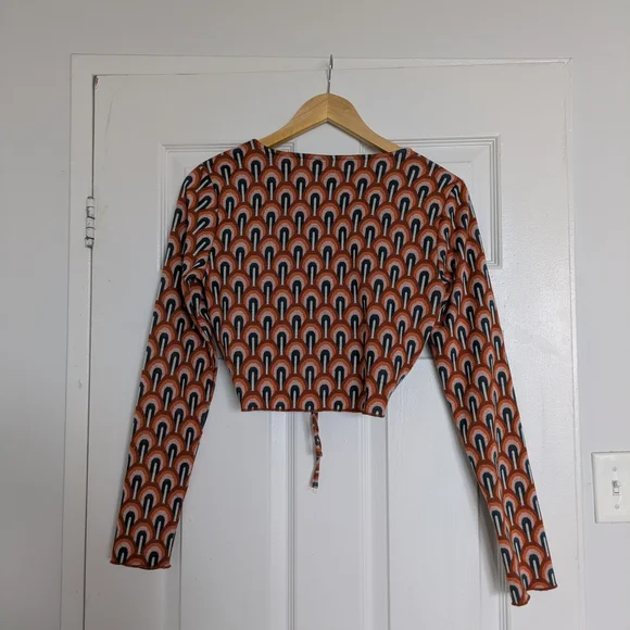 Twik Multicolor Patterned Crop Top with Drawstring - Picture 3 of 7